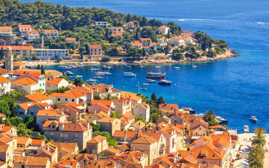 Najlepše plaže za sprostitev med potovanjem v Hvar