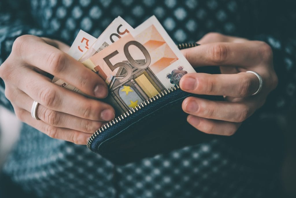 Kako z investicijami doseči finančno neodvisnost Kako z investicijami doseči finančno neodvisnost