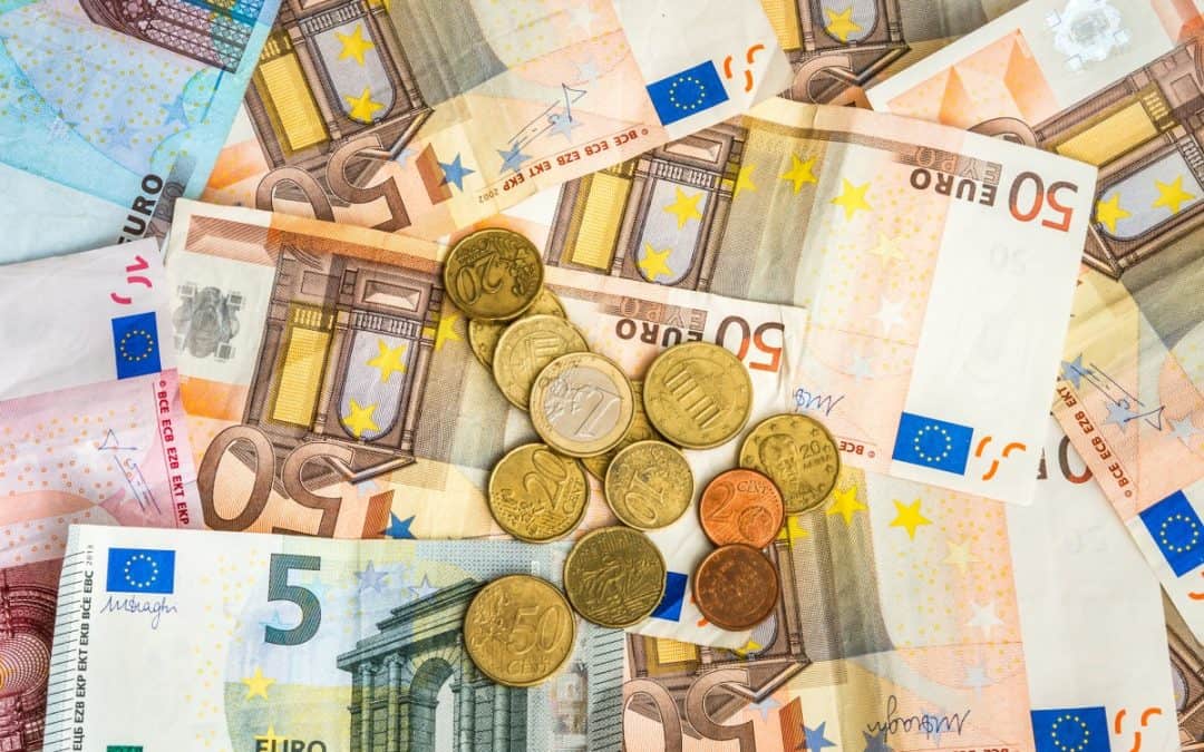 Kako se izogniti dolžniški spirali